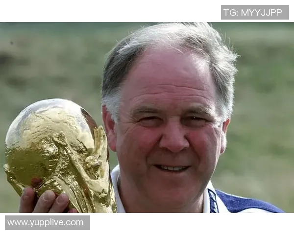 苏格兰足球传奇亨德利的职业生涯回顾与辉煌成就解析