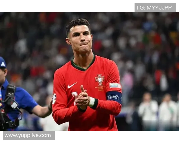 中国视角下足球现役十大球星盘点：谁能成为全球足坛的领军人物